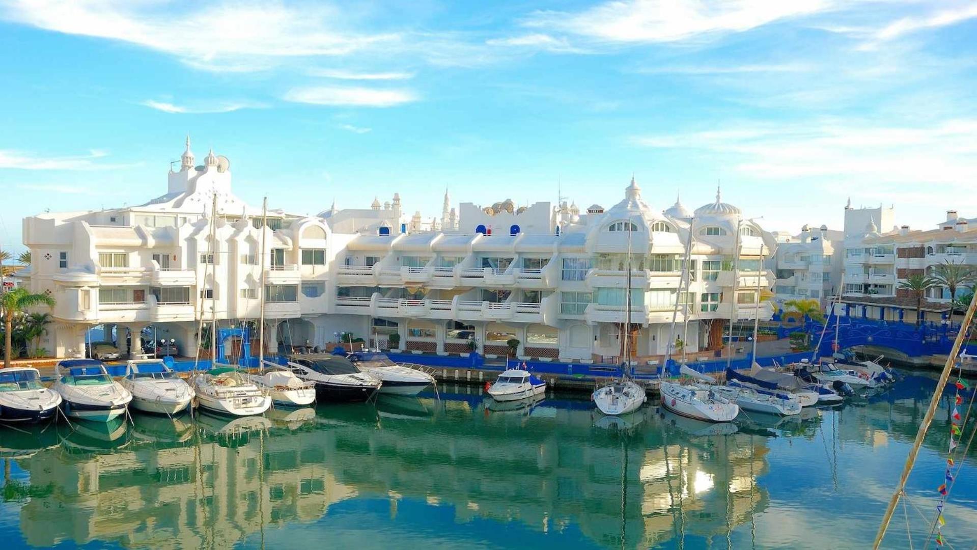 Agata & Parking * Benalmadena